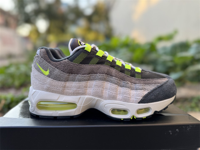 Authentic Nike Air Max 95 OG Reverse Gradient Neon