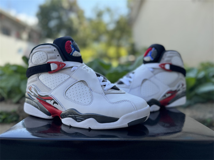 Authentic Jordan 8 Retro Bugs Bunny 2025