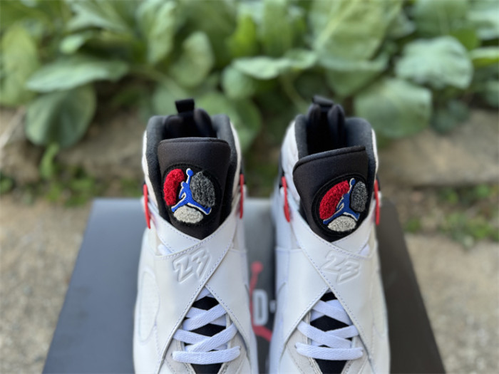 Authentic Jordan 8 Retro Bugs Bunny 2025