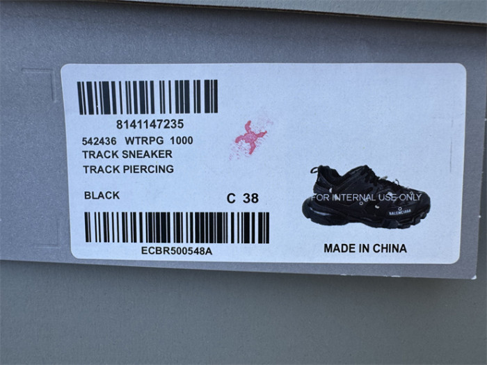 B 17FW Tripe-S High End Sneaker-679