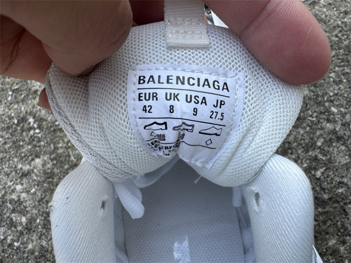 B 17FW Tripe-S High End Sneaker-680