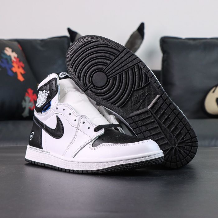 Authentic  fragment x Union LA x Air Jordan 1 High White Black