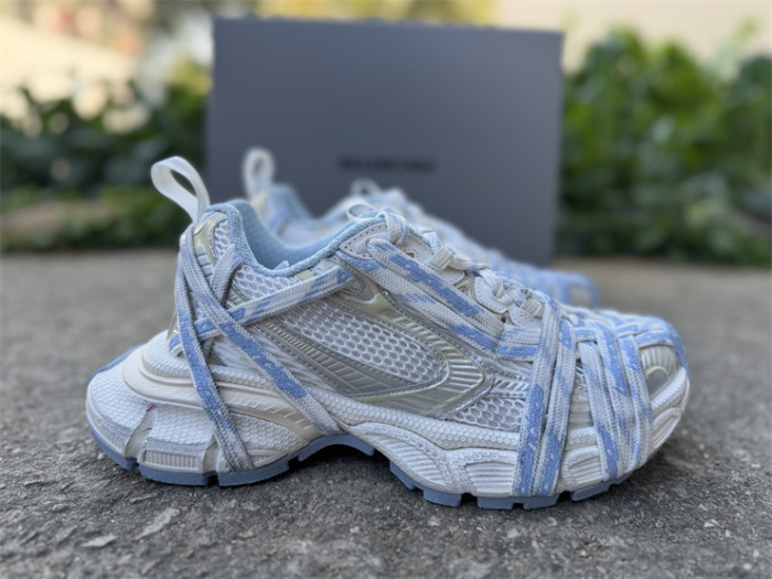 B 17FW Tripe-S High End Sneaker-682