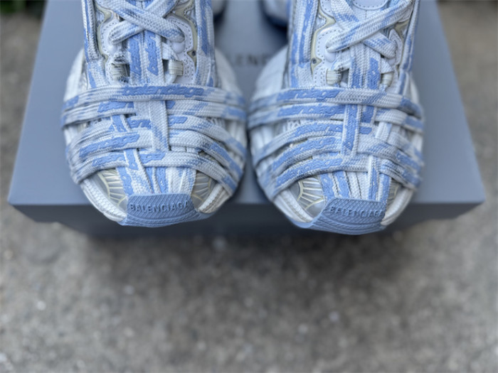 B 17FW Tripe-S High End Sneaker-682