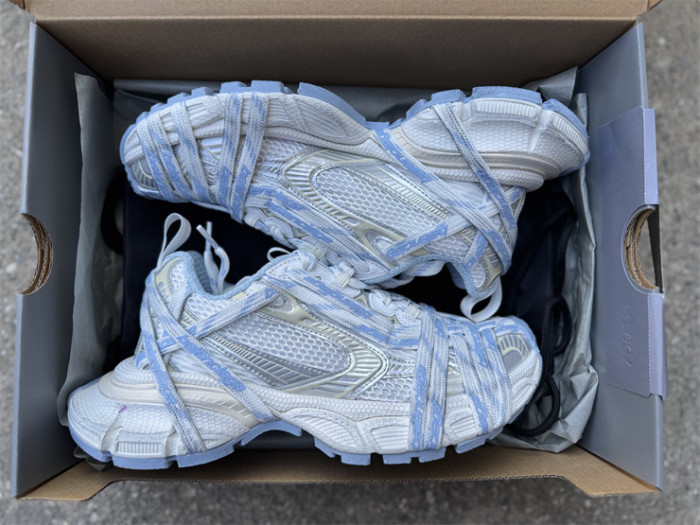 B 17FW Tripe-S High End Sneaker-682