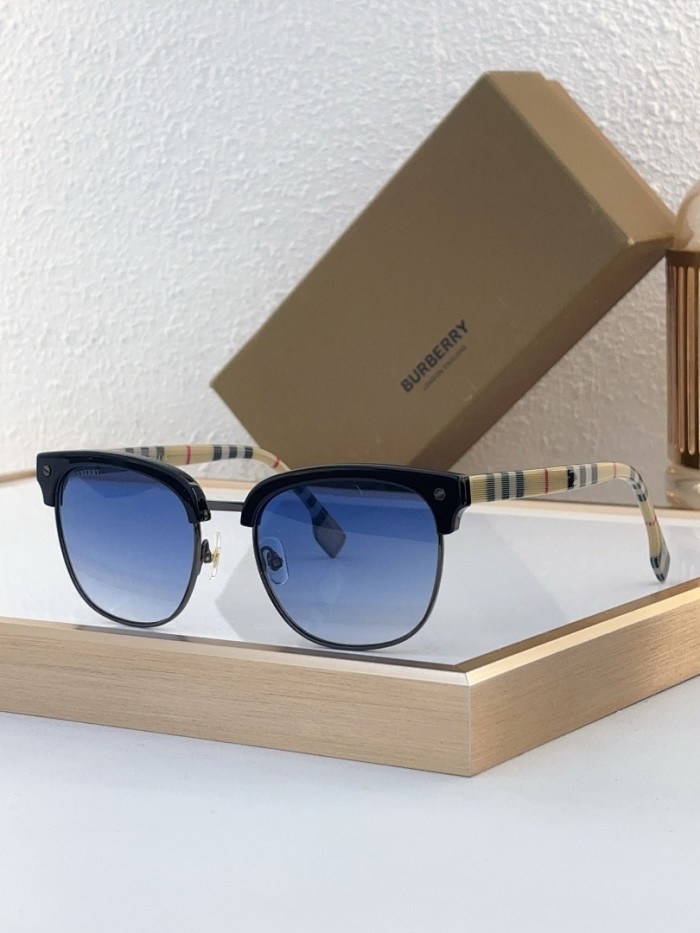 Burberry Sunglasses AAAA-3420