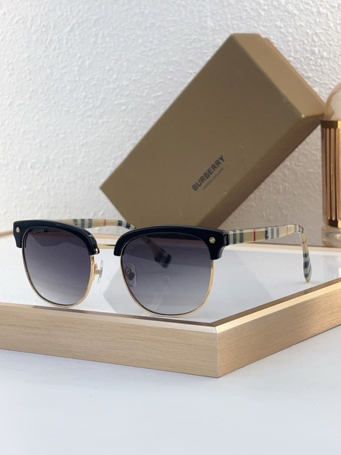 Burberry Sunglasses AAAA-3418