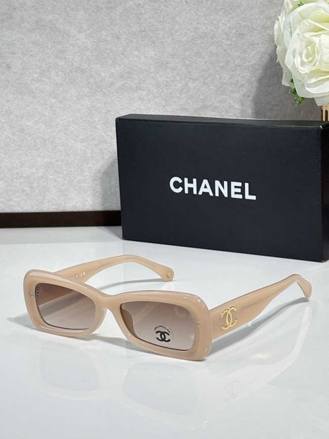 CHNL Sunglasses AAAA-6465