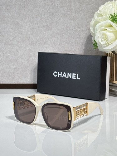 CHNL Sunglasses AAAA-6468