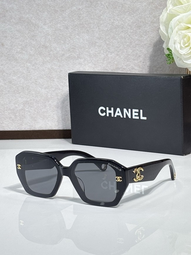 CHNL Sunglasses AAAA-6521