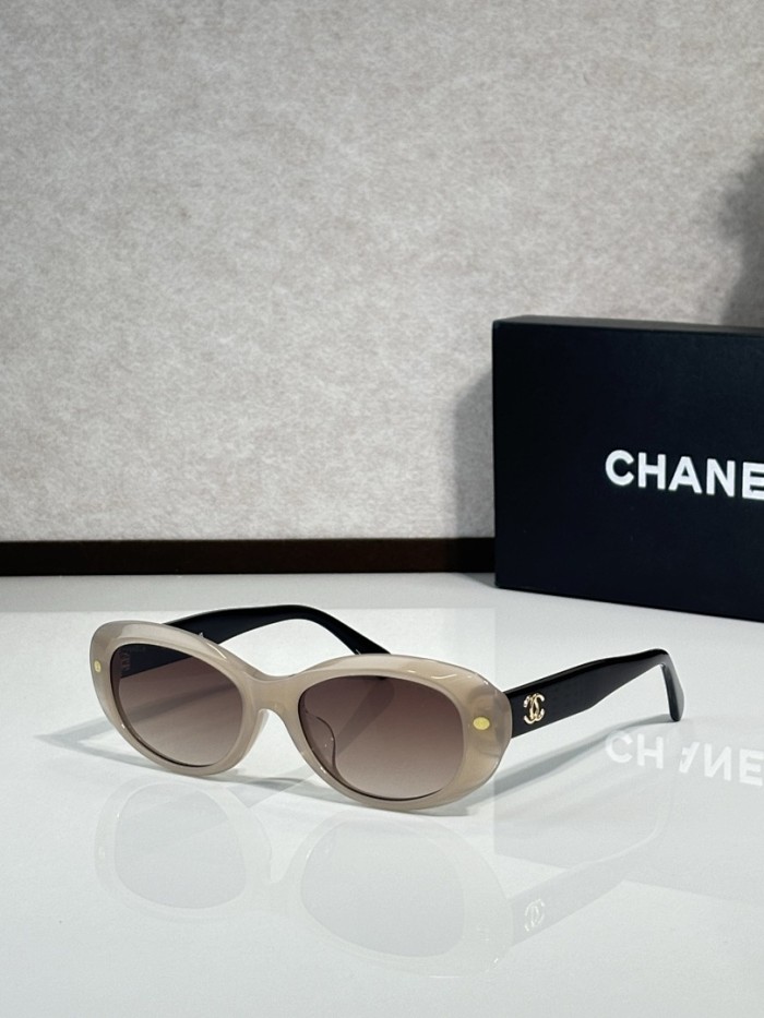 CHNL Sunglasses AAAA-6302