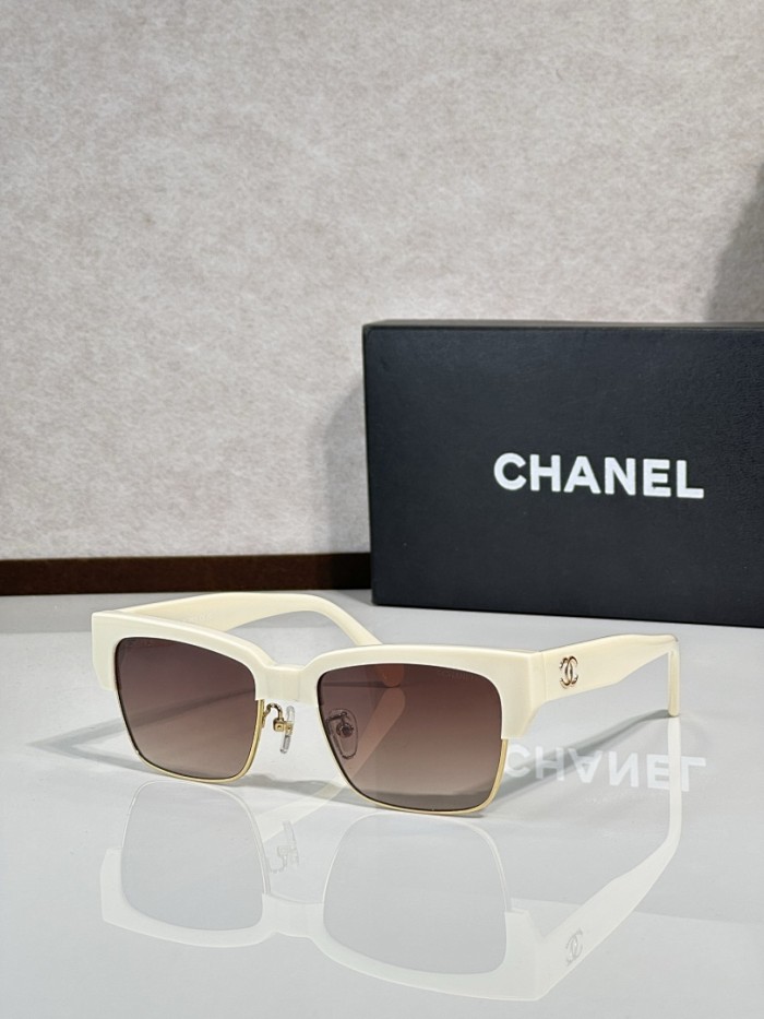 CHNL Sunglasses AAAA-6450