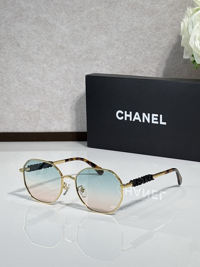 CHNL Sunglasses AAAA-6404
