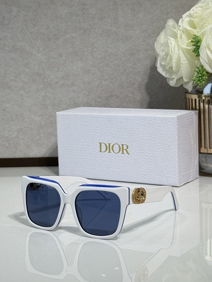 Dior Sunglasses AAAA-4653