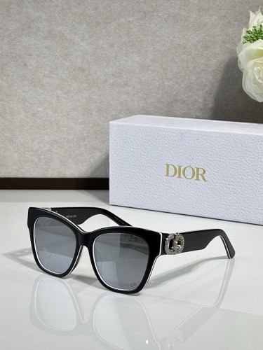 Dior Sunglasses AAAA-4295