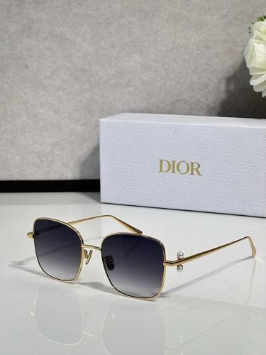 Dior Sunglasses AAAA-4601