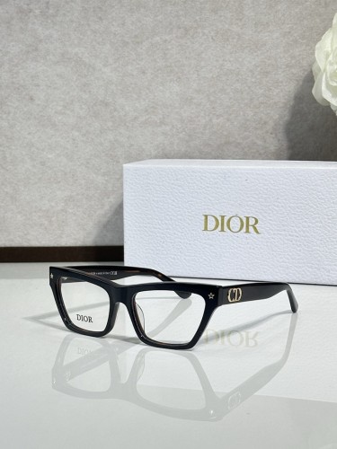 Dior Sunglasses AAAA-4642