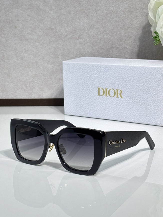 Dior Sunglasses AAAA-4556