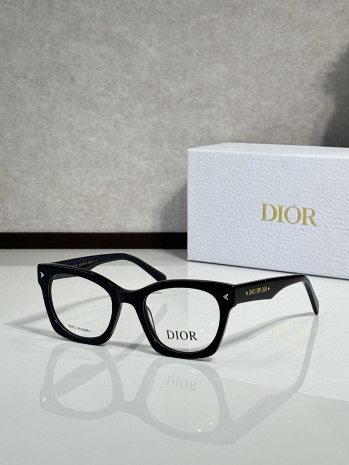 Dior Sunglasses AAAA-4419