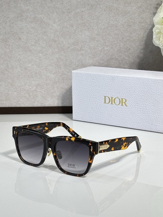 Dior Sunglasses AAAA-4488