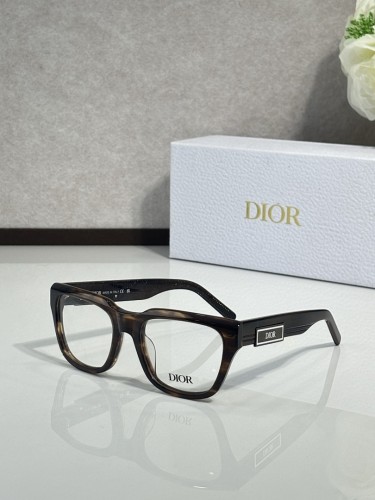 Dior Sunglasses AAAA-4313