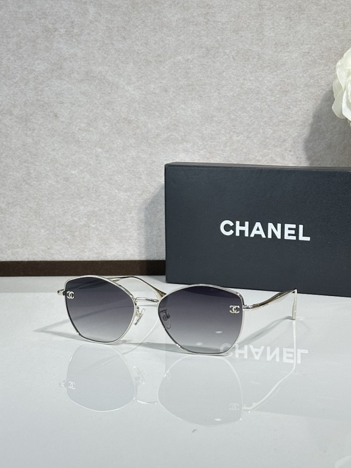 CHNL Sunglasses AAAA-6699
