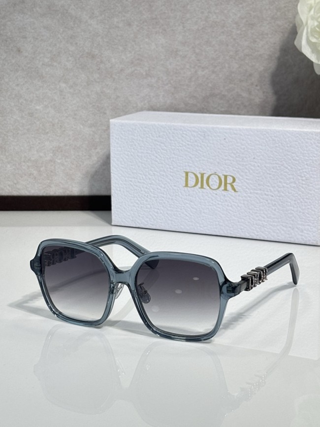 Dior Sunglasses AAAA-4660