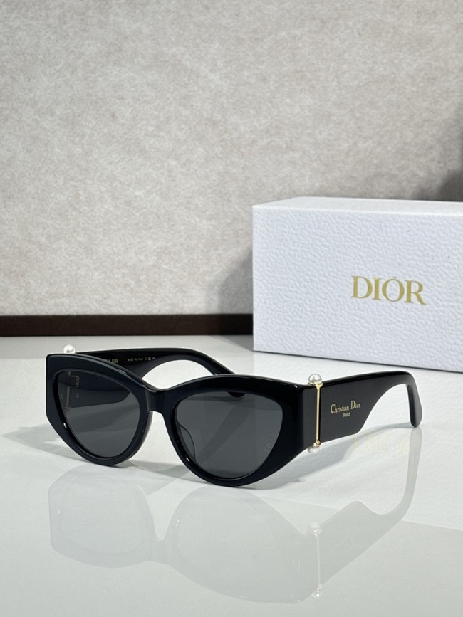 Dior Sunglasses AAAA-4427