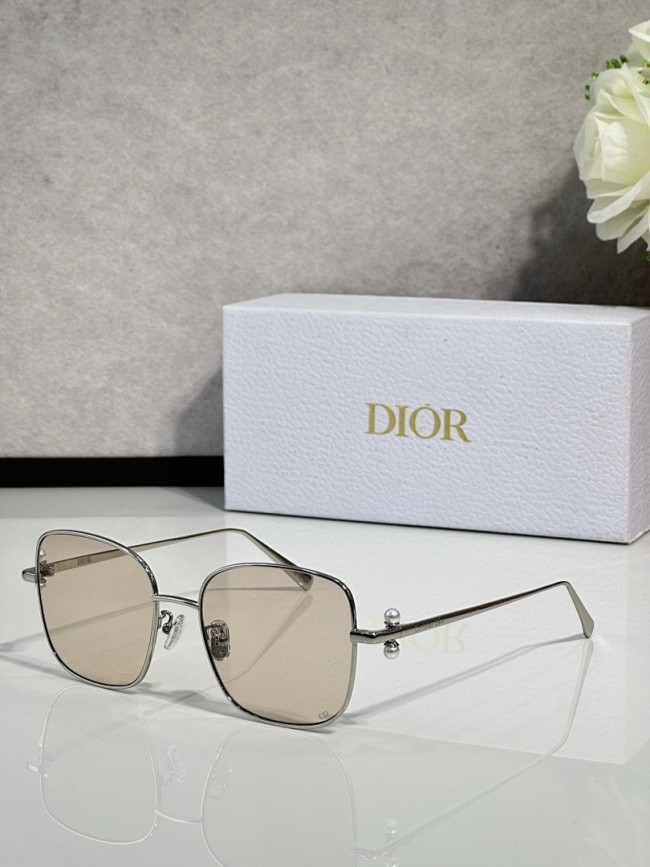 Dior Sunglasses AAAA-4602