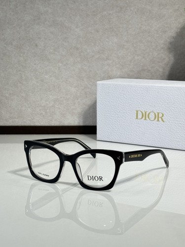 Dior Sunglasses AAAA-4417