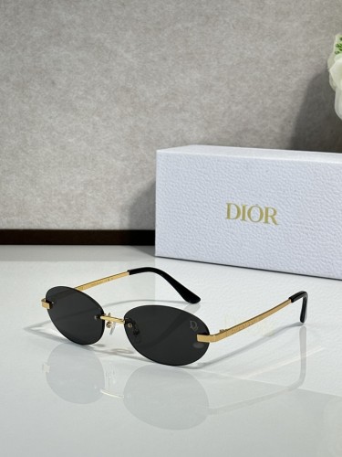 Dior Sunglasses AAAA-4305