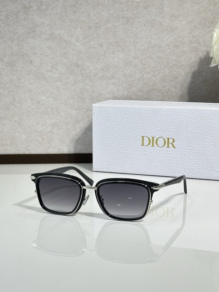 Dior Sunglasses AAAA-4668