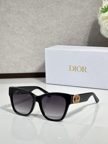 Dior Sunglasses AAAA-4299