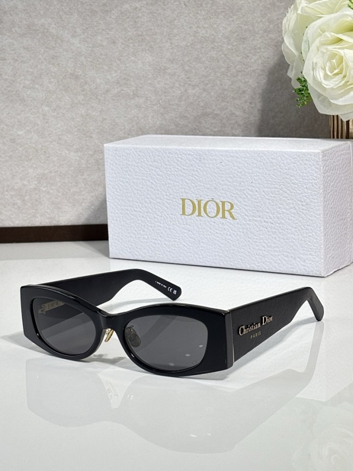 Dior Sunglasses AAAA-4553