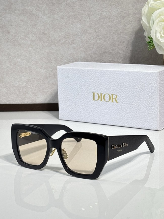 Dior Sunglasses AAAA-4558