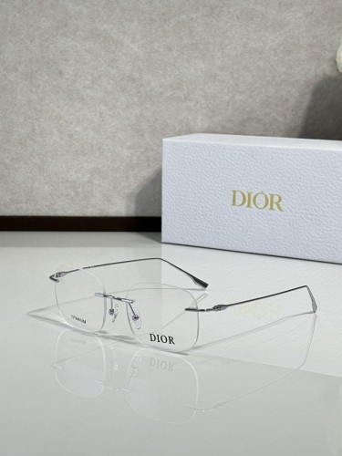 Dior Sunglasses AAAA-4316
