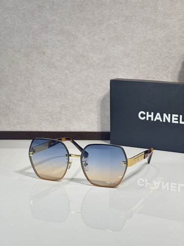 CHNL Sunglasses AAAA-6689