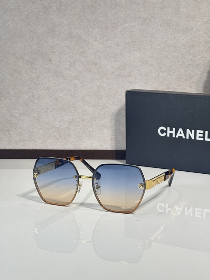 CHNL Sunglasses AAAA-6689