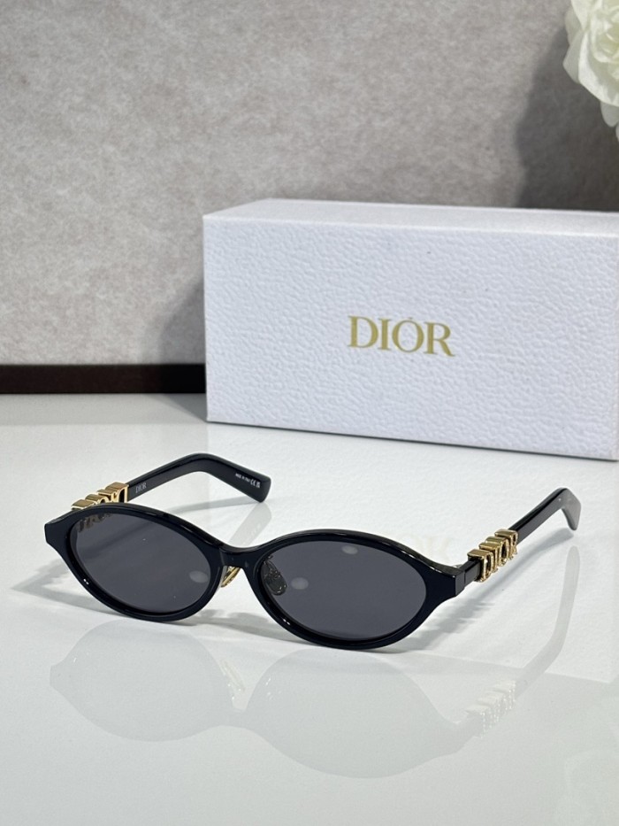 Dior Sunglasses AAAA-4665