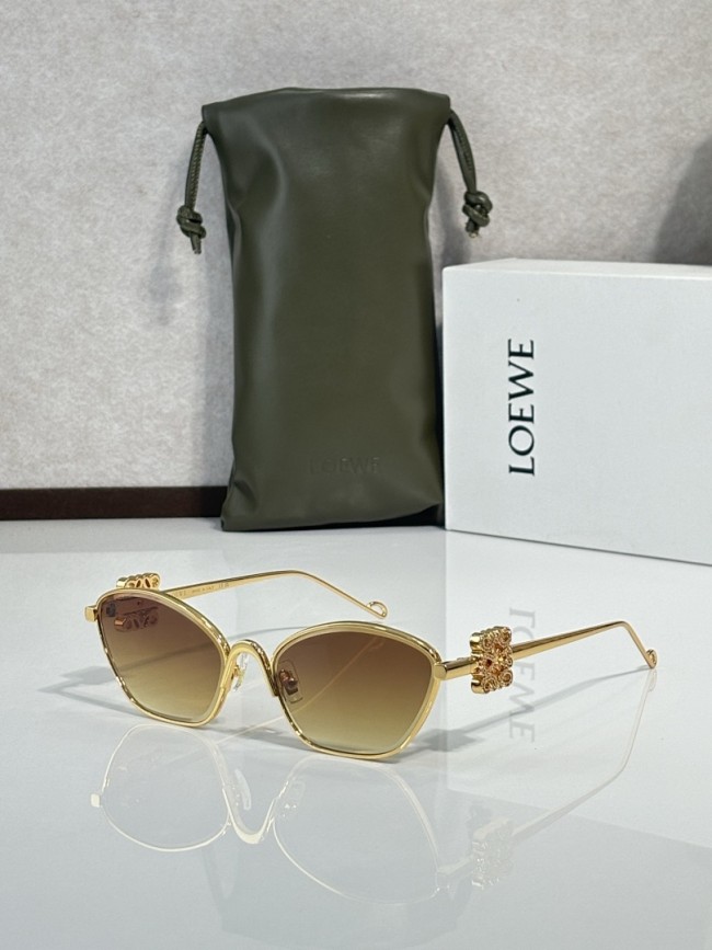 LV Sunglasses AAAA-7117
