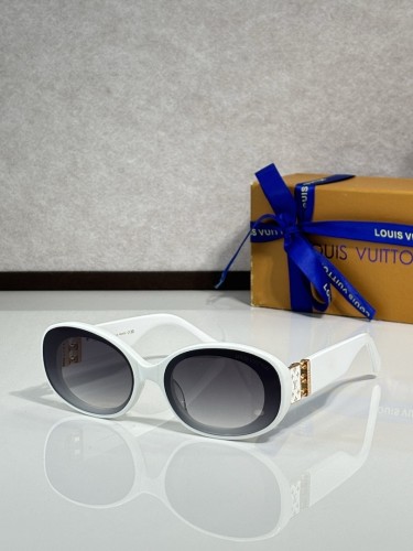 LV Sunglasses AAAA-7311