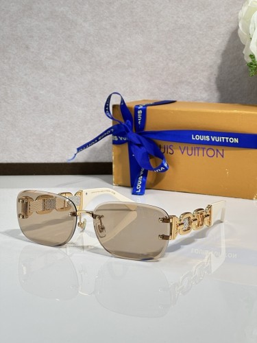 LV Sunglasses AAAA-7420