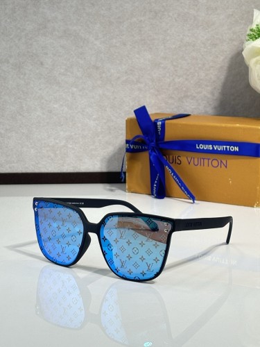 LV Sunglasses AAAA-7109