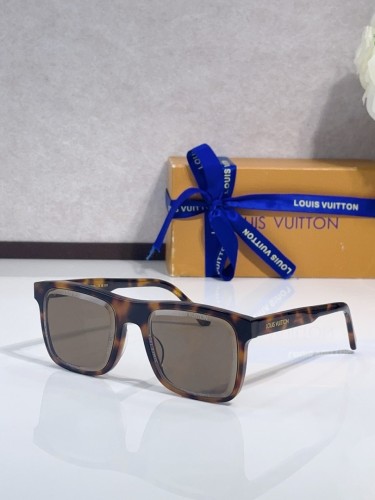 LV Sunglasses AAAA-7530