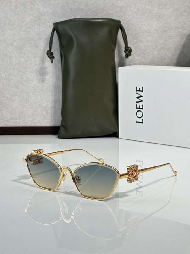 LV Sunglasses AAAA-7119