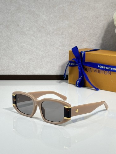 LV Sunglasses AAAA-7070