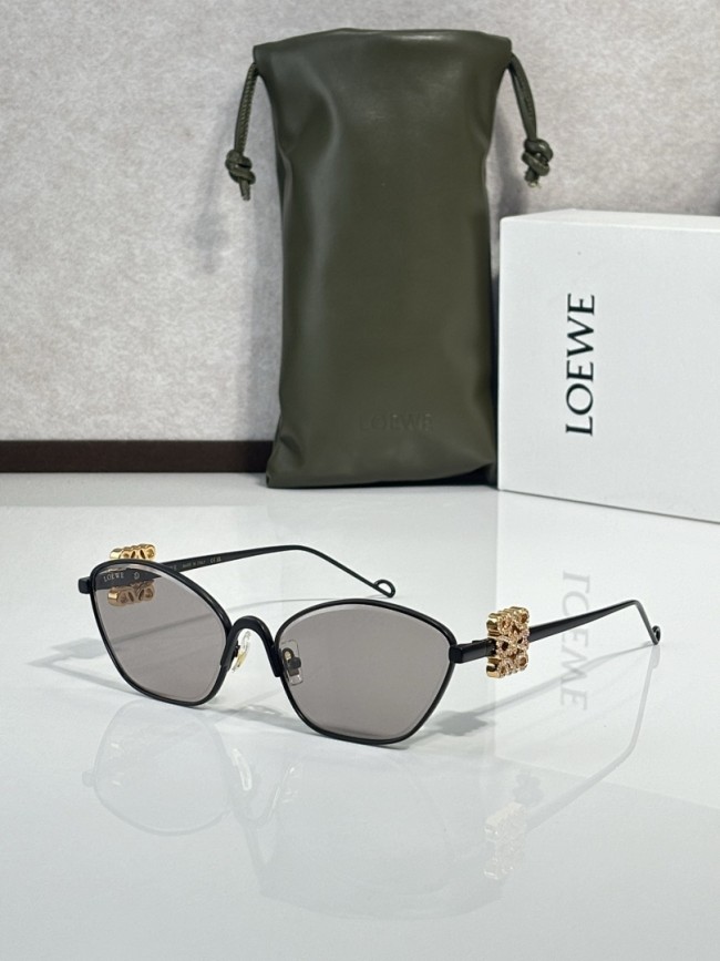 LV Sunglasses AAAA-7122
