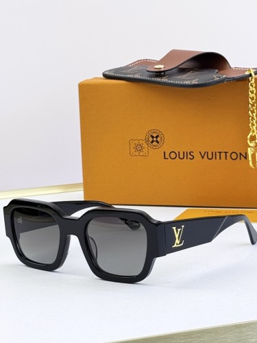 LV Sunglasses AAAA-7423