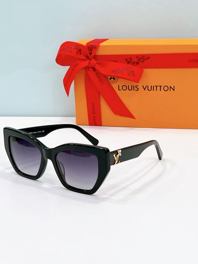 LV Sunglasses AAAA-7515