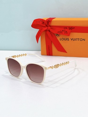LV Sunglasses AAAA-7266